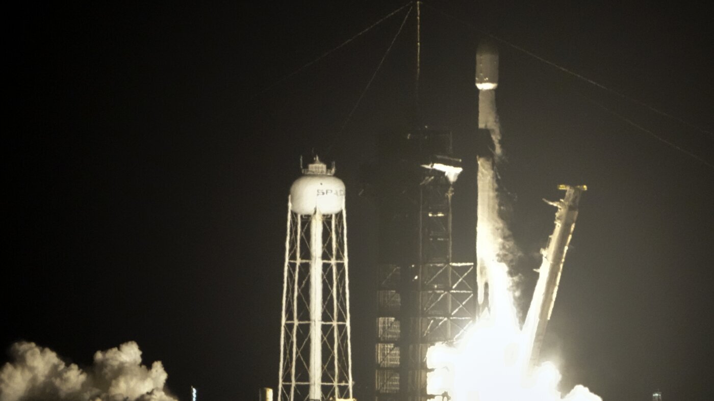 Defunct part of SpaceX Falcon 9 rocket will slam into the moon - NPR