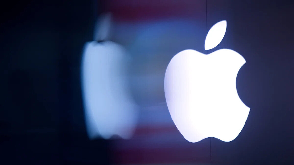 Apple stock falls on weak revenue forecast as CEO Tim Cook flags 'increasing impact' from memory shortage - Yahoo Finance