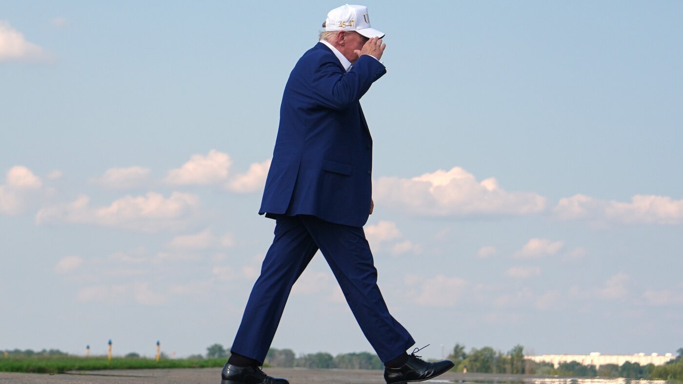 Trump pivots back to sanctions for Iran as other strategies to end his war fizzle - NPR