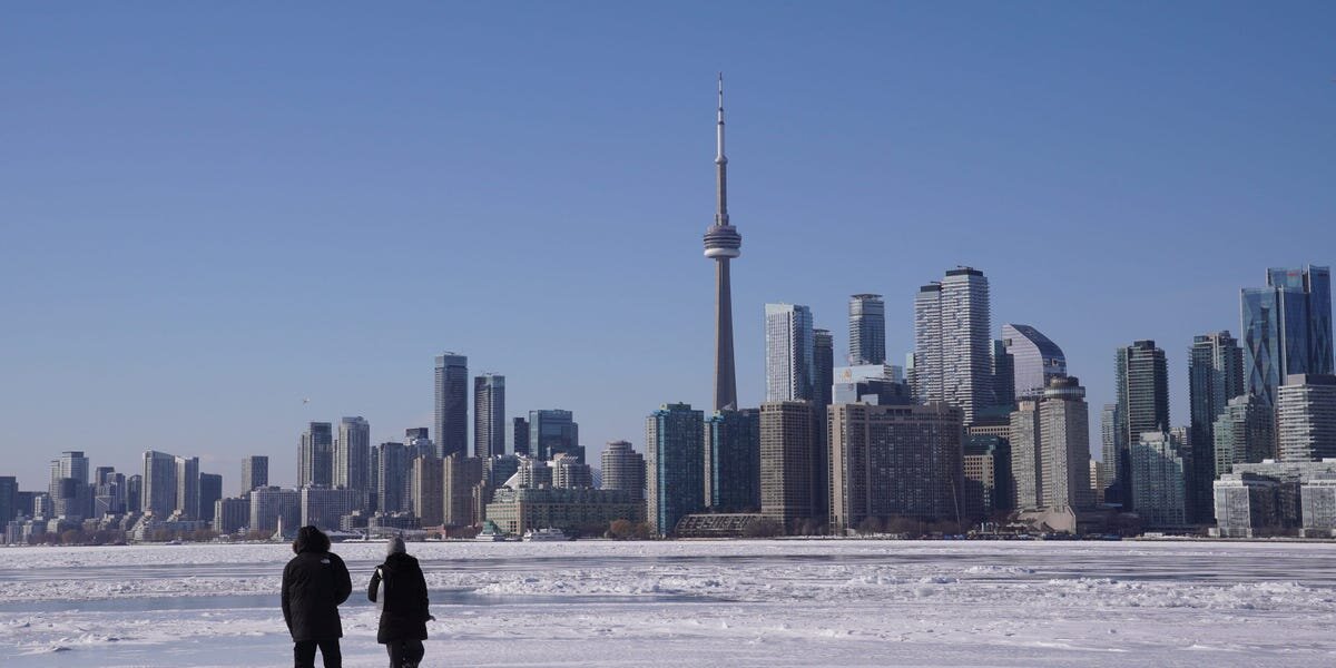Canadian politicians say Trump can rename that lake whatever he likes, but it'll 'always be Lake Ontario' - Business Insider
