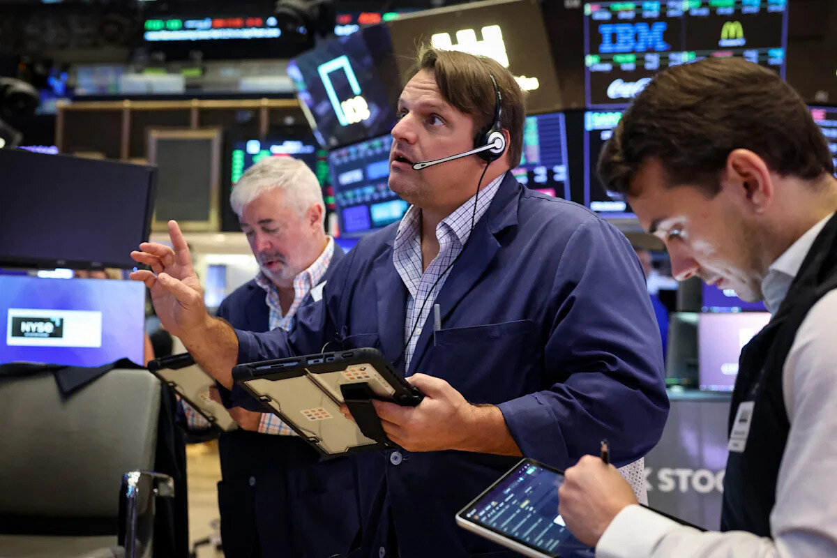 Stock market today: Dow, S&P 500, Nasdaq hold steady as US-Canada trade tensions heat up - Yahoo! Finance Canada