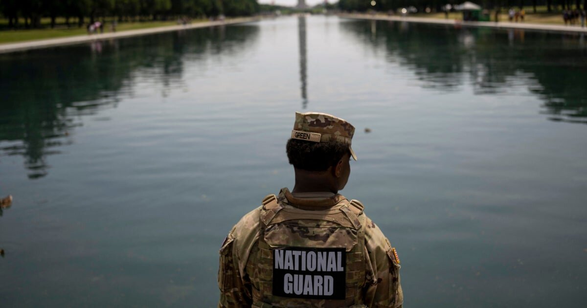 Trump administration drops Reflecting Pool case, blaming damage on ‘botched’ installation - NBC News