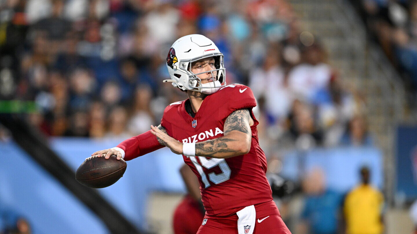 Carson Beck throws for 188 yards, TD in impressive preseason debut - NBC Sports