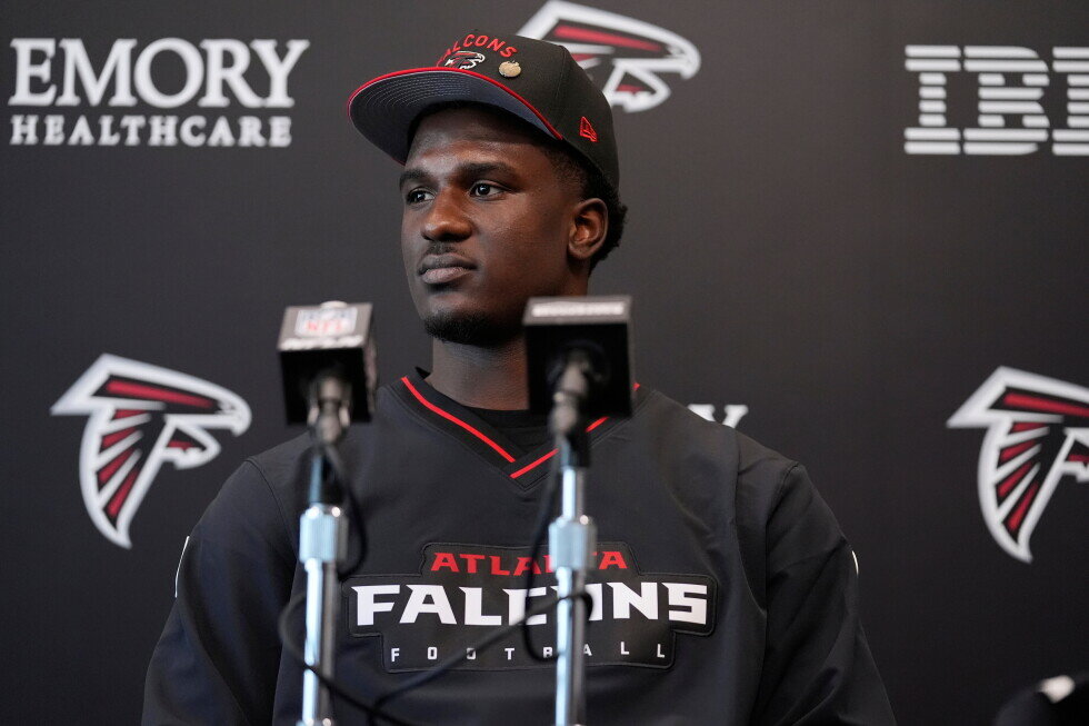 NFL suspends Falcons’ James Pearce Jr. for 8 games after his arrest in domestic dispute - AP News