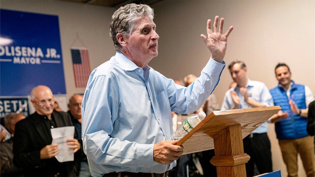 Polls close in Rhode Island as traffic drama threatens to end Dem governor's tenure - Fox News