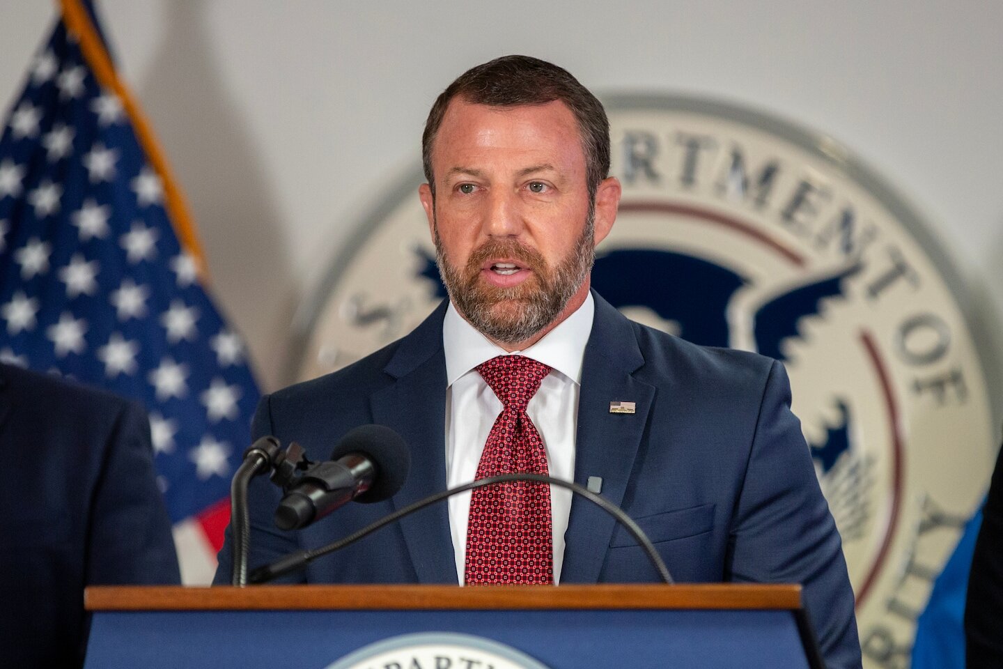 Plane carrying DHS Secretary Mullin makes emergency landing after engine failure - The Washington Post