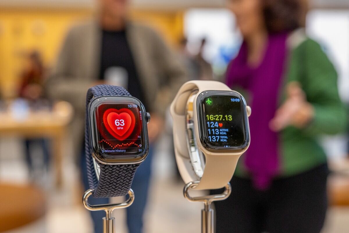 Apple Is Developing New Fitness Tracker Aimed at Rivaling Whoop - bloomberg.com