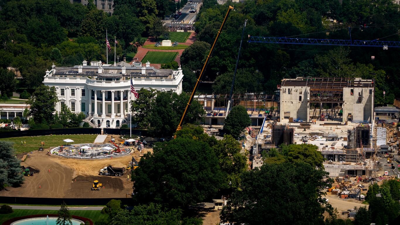 Supreme Court allows Trump's ballroom construction to proceed - Axios