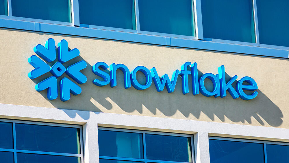 Snowflake Earnings, Revenue, Guidance Top Estimates. AI Software Stock Jumps. - Investor's Business Daily