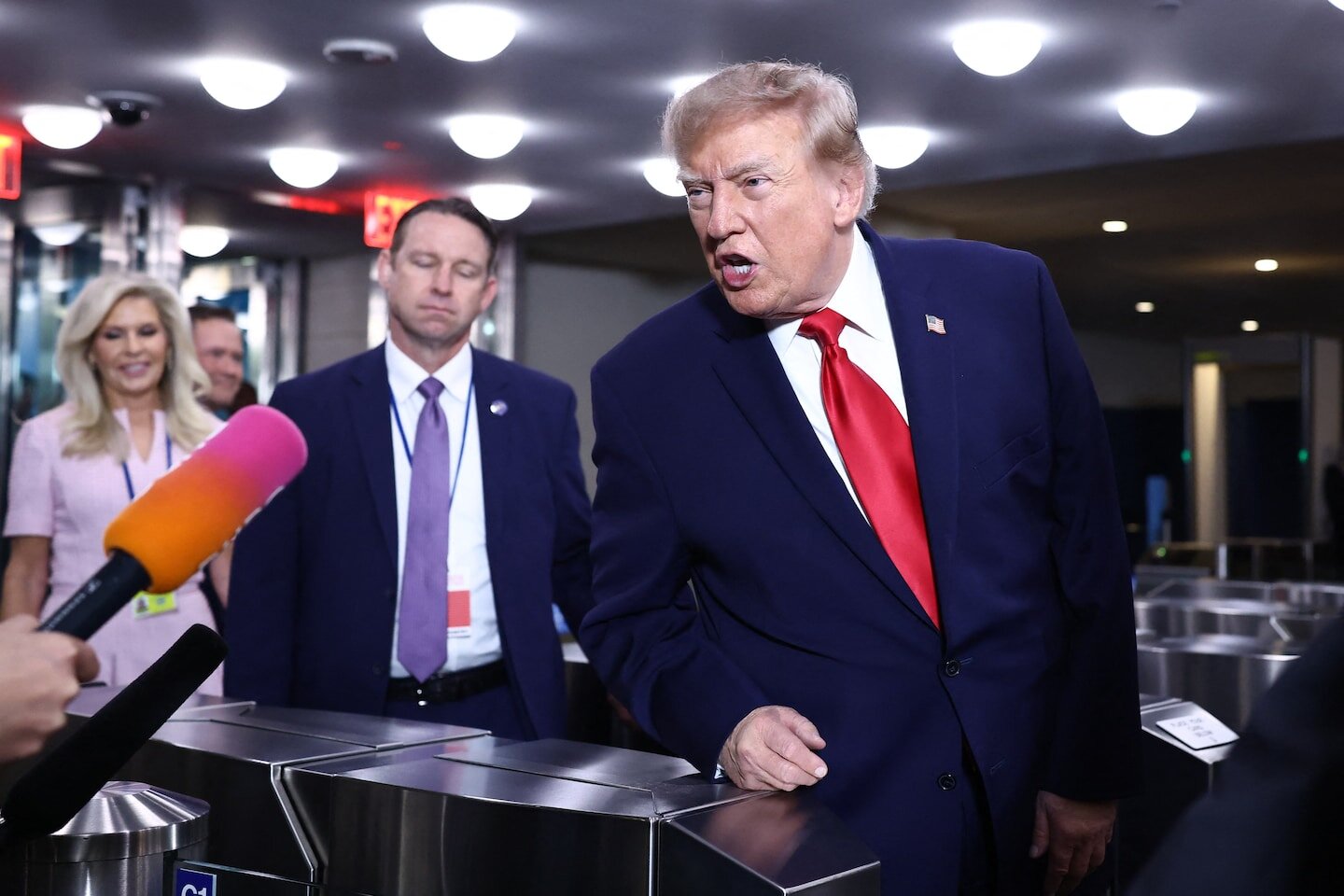 Trump berates CNN’s Kaitlan Collins after ban: ‘You shouldn’t be covering me’ - The Washington Post