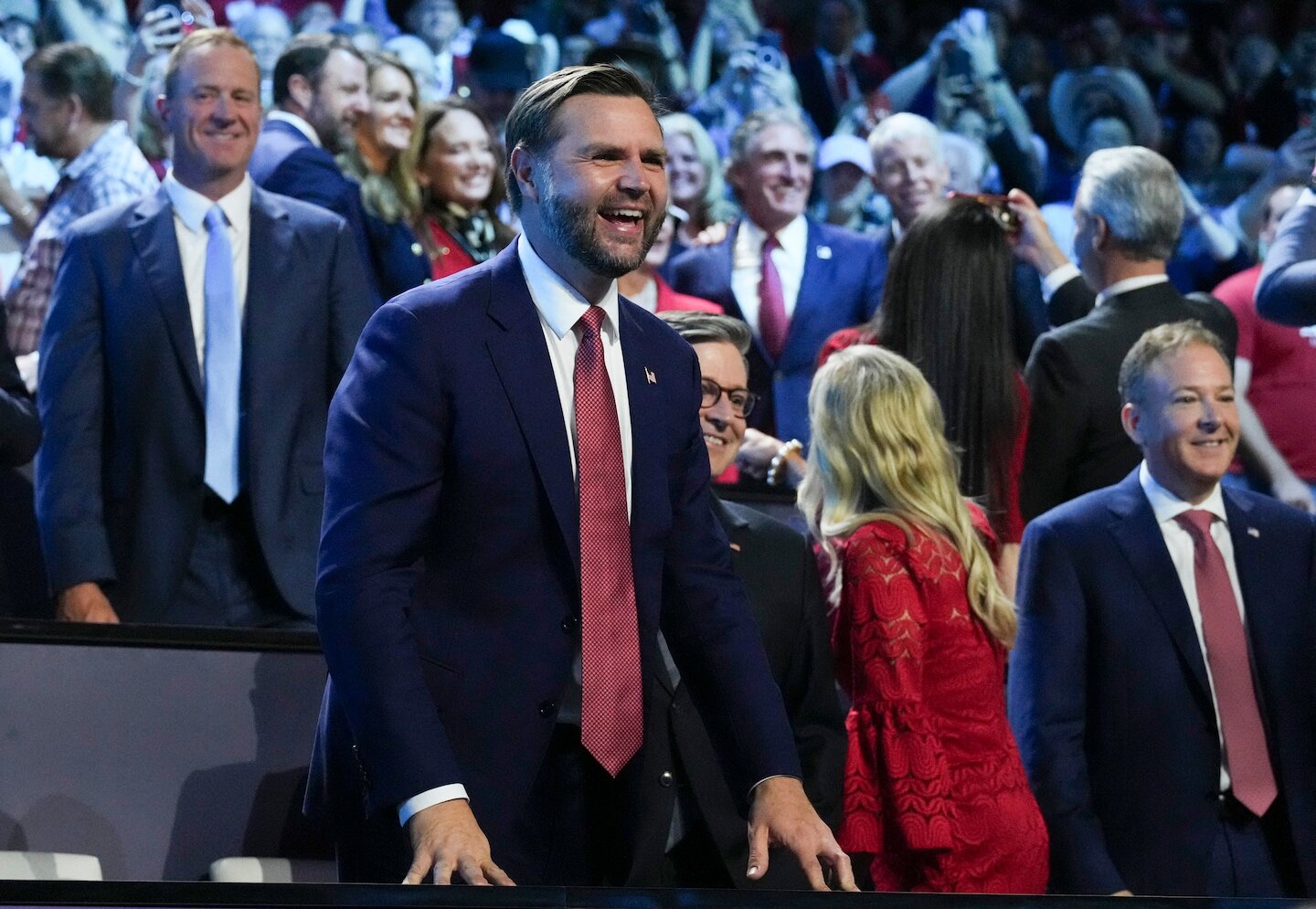 Vance appears more like Trump’s heir-apparent at GOP convention - The Washington Post