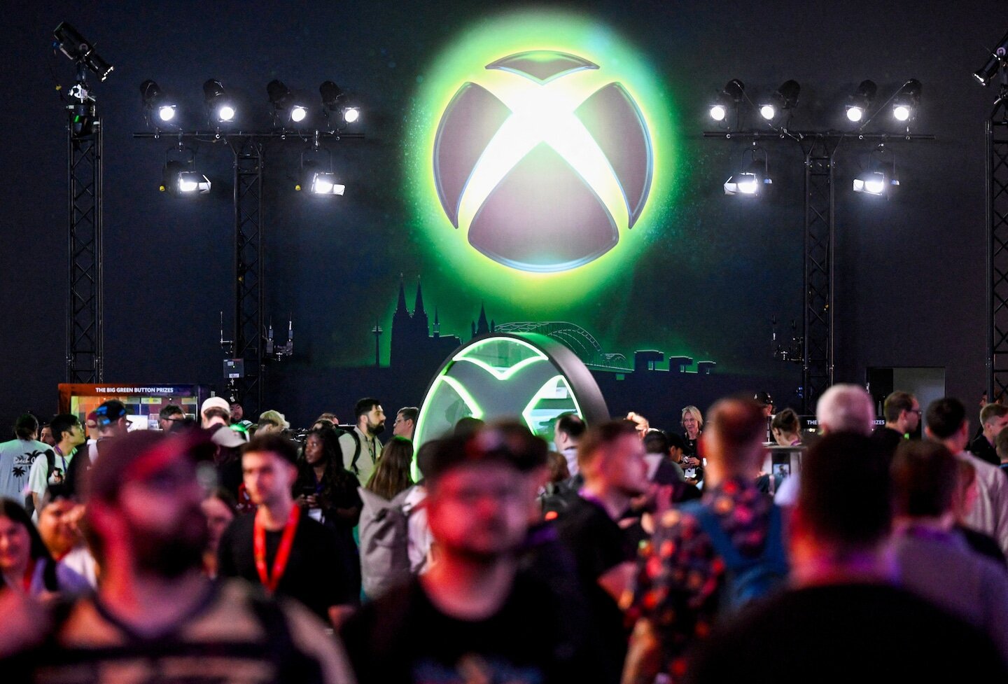 ‘Halo’ to move under Call of Duty publisher as Xbox announces layoffs - washingtonpost.com