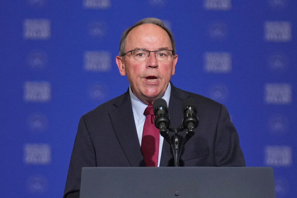 GOP congressman from Wisconsin swims to safety after plane makes emergency landing in a lake - AP News