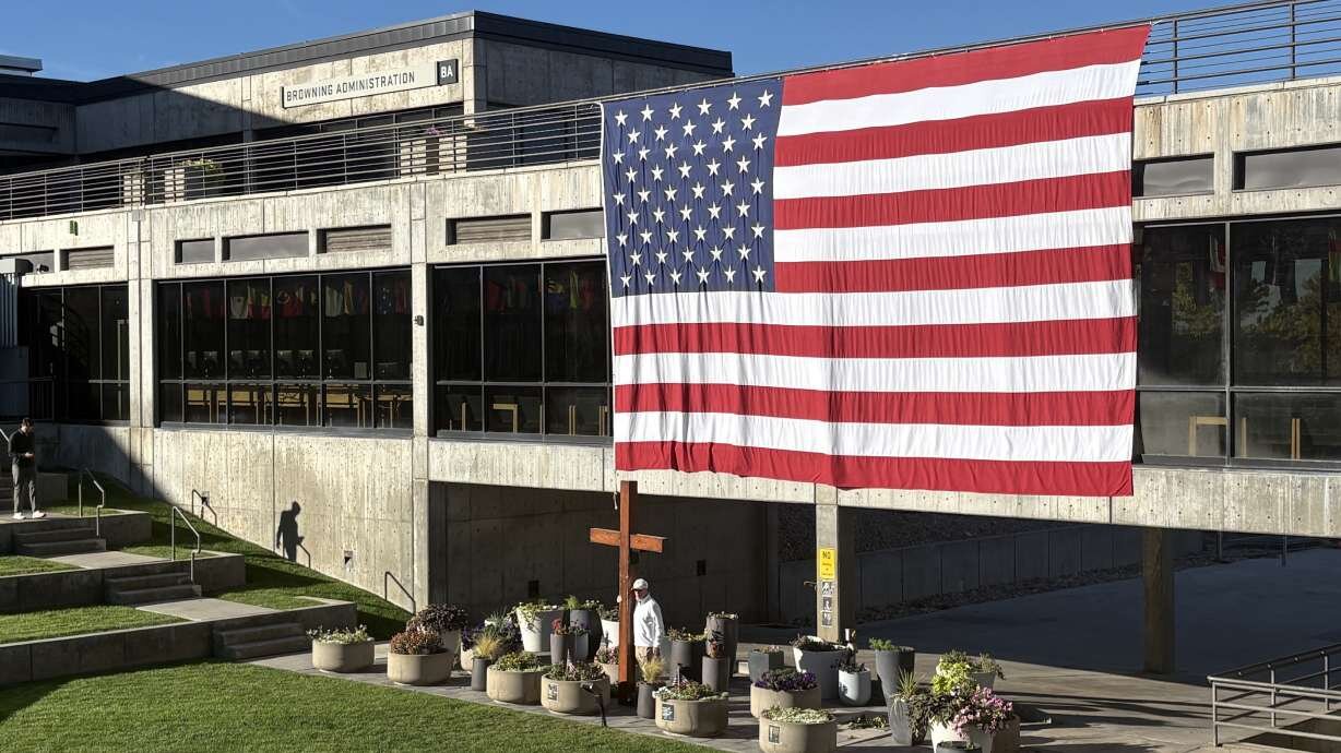 'Modern-day martyr': Thousands honor Charlie Kirk at UVU memorial - KSL.com