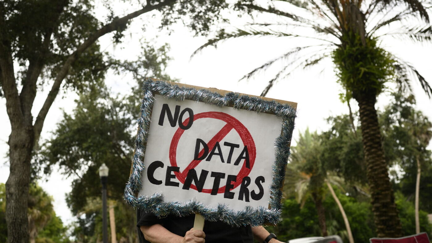 Voters are fed up with data centers. Both parties are trying to cash in for midterms - NPR