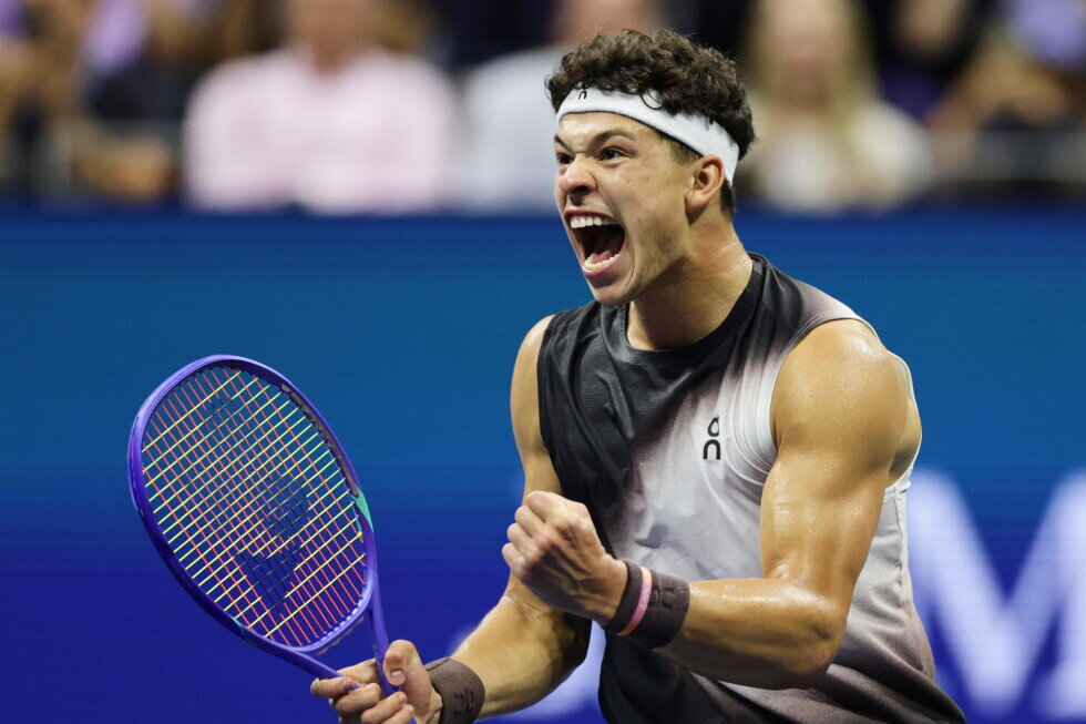 Shelton ends Alcaraz’s title reign in late-night marathon, will face Tiafoe in US Open semis - AP News