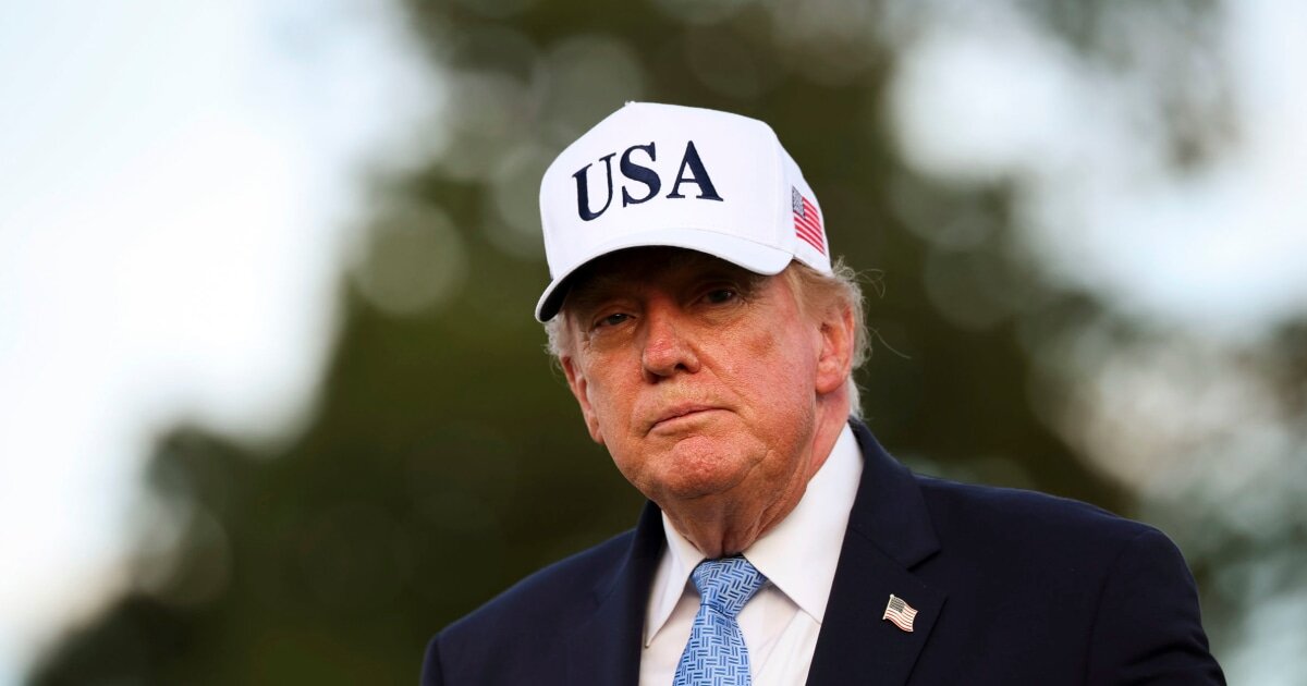 Trump unveils plans for a $15 billion steel mill in Iowa - NBC News