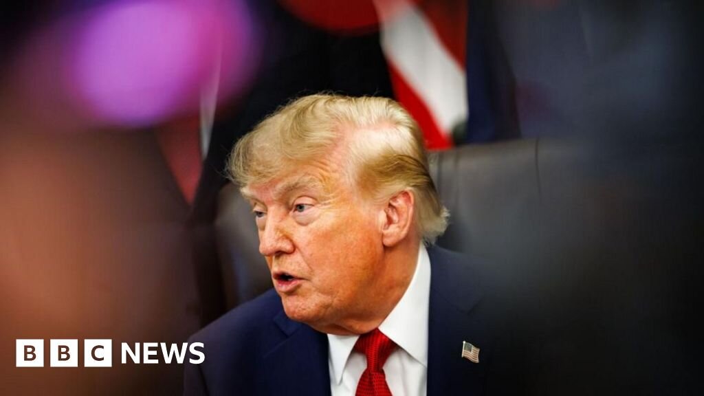Trump takes aim at Russia's energy sector with sanctions bill - BBC