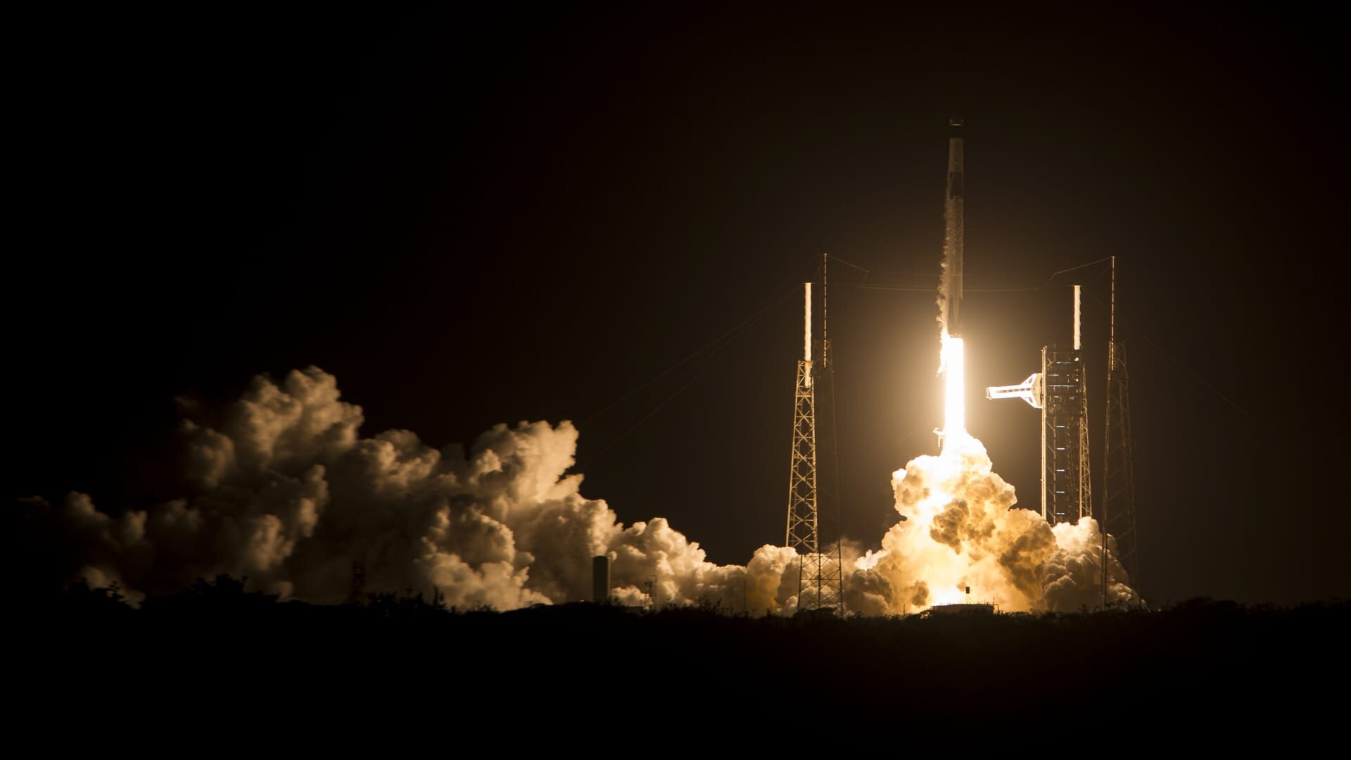 SpaceX scores another $950 million from NASA for 3 more crewed flights to ISS - CNBC