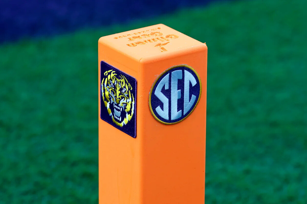 SEC says conference is working 'toward an appropriate resolution' after fight surrounding LSU's pursuit of ex-NFL players - Yahoo Sports