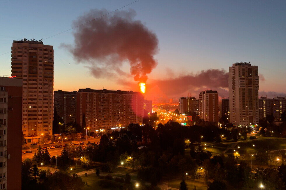 Ukraine fires over 1,000 drones at Russia, including ‘largest ever’ attack on Moscow - AP News