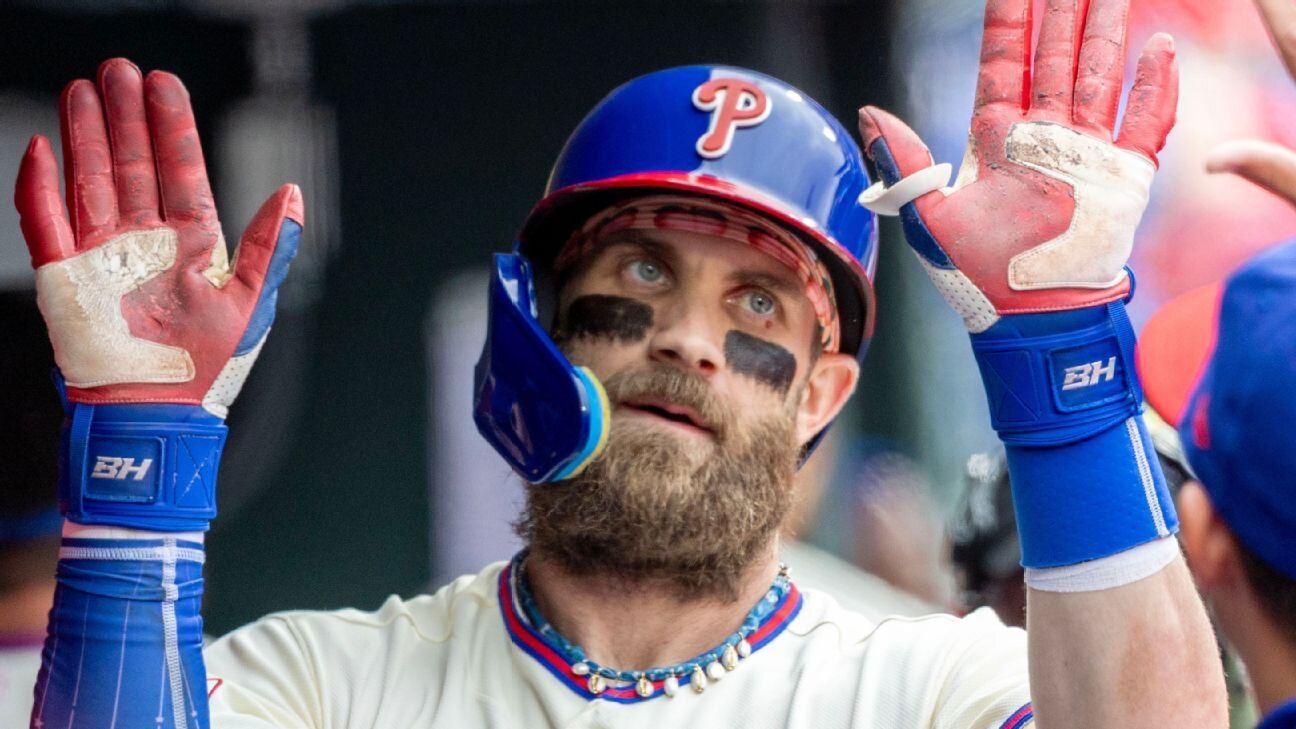 Phillies go from collapse to clinch, secure wild card berth - ESPN