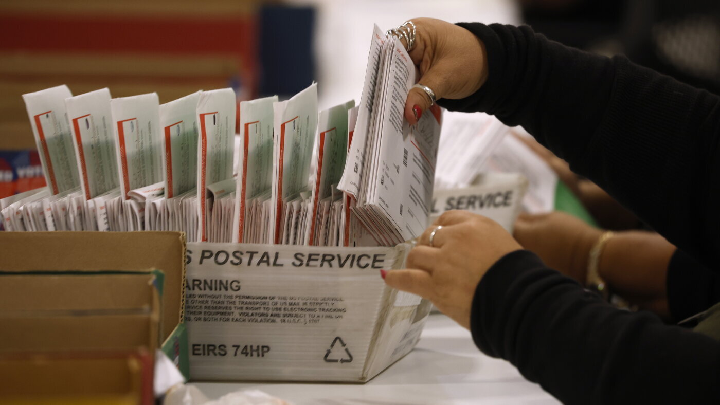 Trump asks Supreme Court to lift block on USPS plan to restrict mail voting - NPR