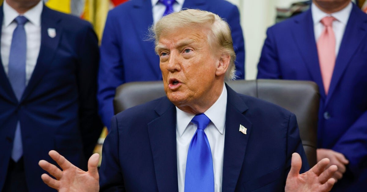 Trump's $5,000 dividend would reignite inflation and swell the U.S. deficit, economists say - CBS News