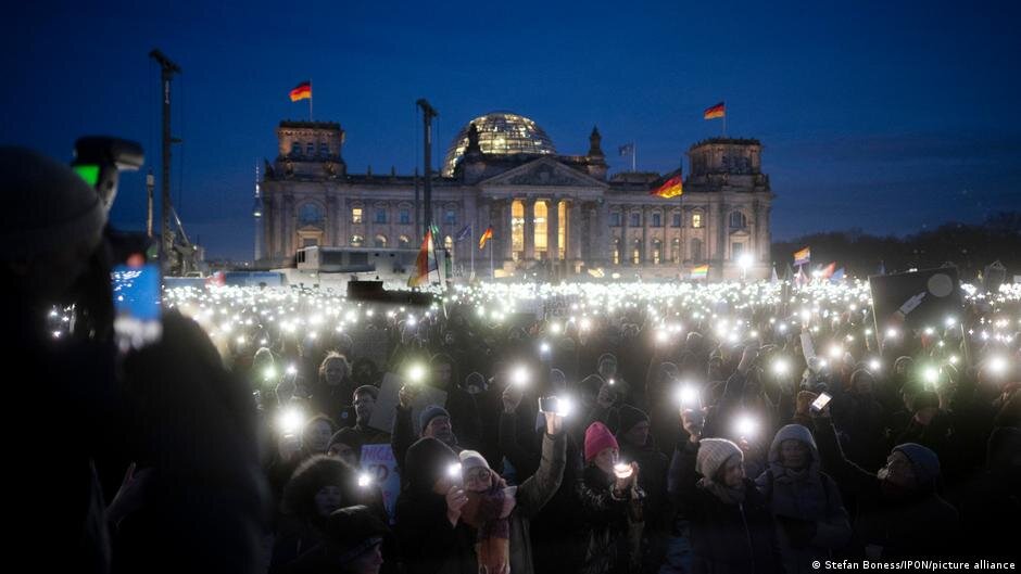 Germany's alliance against the far right - dw.com