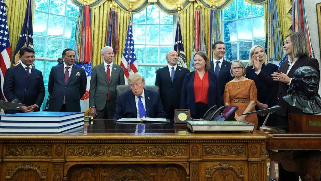 Trump announces $15 billion steel plant planned for southeast Iowa - KCCI