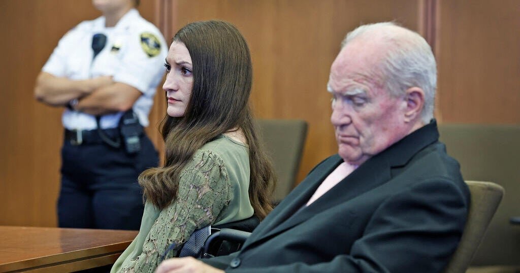 Holdout juror in Lindsay Clancy trial faced domestic violence allegation, but charge dismissed, records show - CBS News