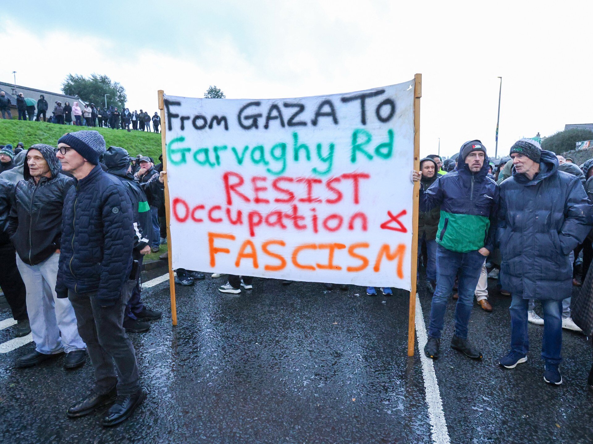Northern Ireland protesters block Catholic area before Orange Order march - Al Jazeera
