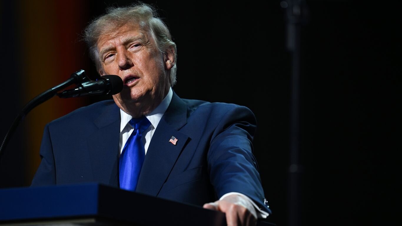 Trump reveals why $5,000 checks can wait until after the midterms - Axios