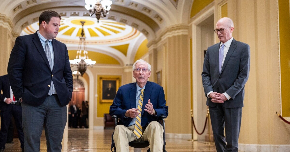 Mitch McConnell returns to the Senate after three-month absence - NBC News