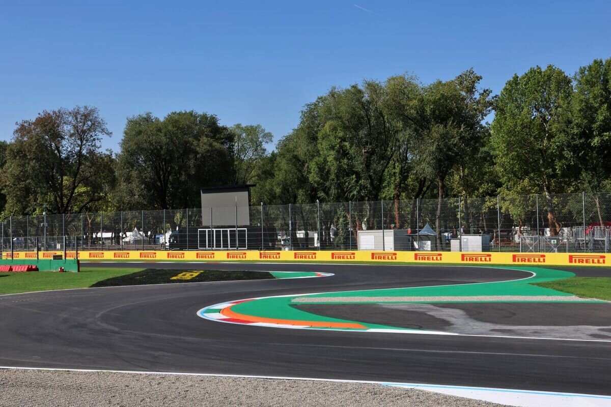 Italian GP tipped for mad 'MotoGP-style' race with F1 2026 cars - the-race.com