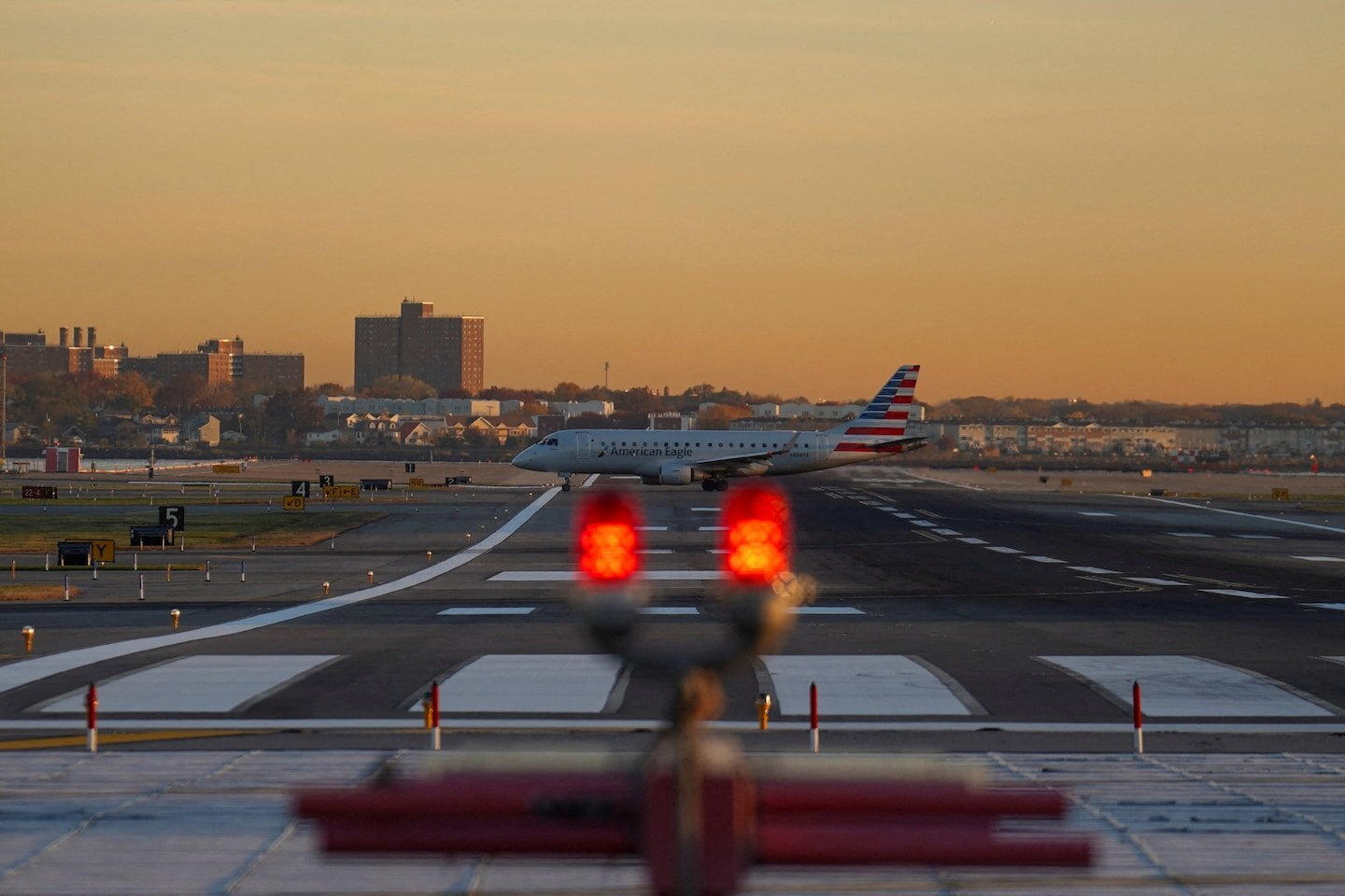 Flights halted at several major airports in Northeast due to tech problems - The Washington Post