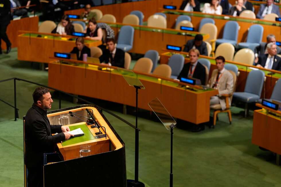 Zelenskyy says Ukraine sent 2 North Korean prisoners of war to South Korea - AP News