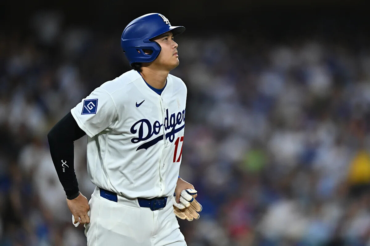 Shohei Ohtani takes first swings since landing on IL, Dodgers still hopeful he can return before playoffs - Yahoo Sports