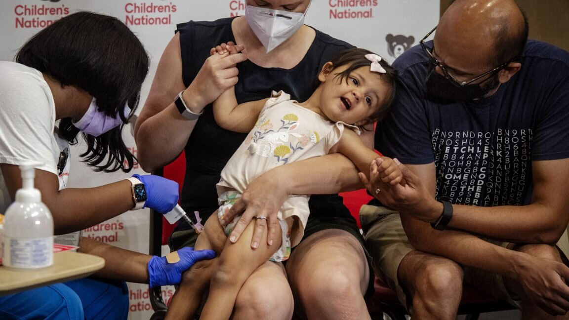 RFK Jr.'s CDC isn’t letting states order COVID-19 shots for kids, blocking access - Ars Technica