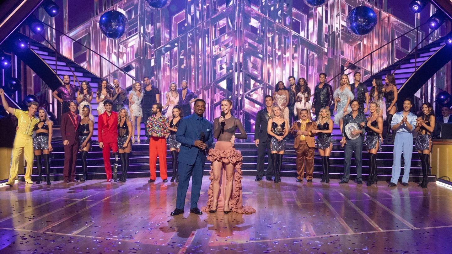 ‘Dancing With the Stars’ Kicks Off Season 35 Premiere With the Male Celebrities: See the Scores, Who Went Home (Updating Live) - The Hollywood Reporter
