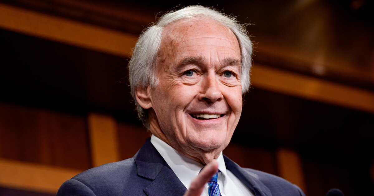 Democratic Sen. Ed Markey easily fends off Massachusetts primary challenge from Rep. Seth Moulton - NBC News