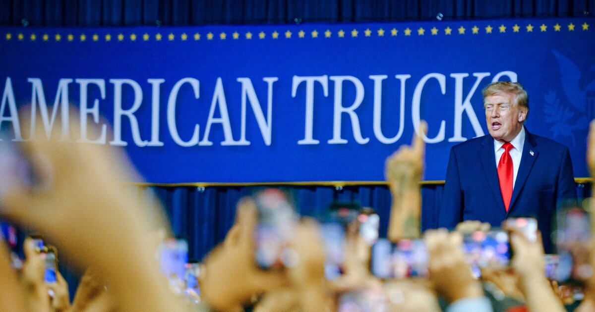 Trump’s Texas two-step: From the Politics Desk - NBC News