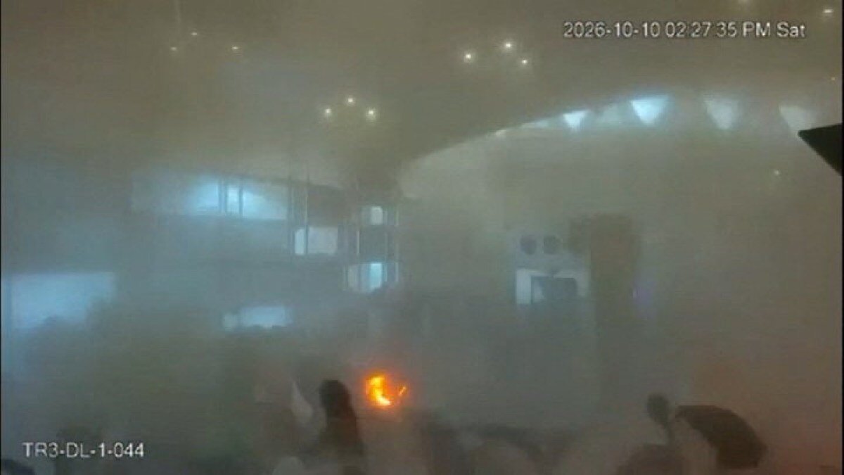 Saudi Arabia says 1 dead, 11 injured in latest attack on Riyadh airport - Al Jazeera