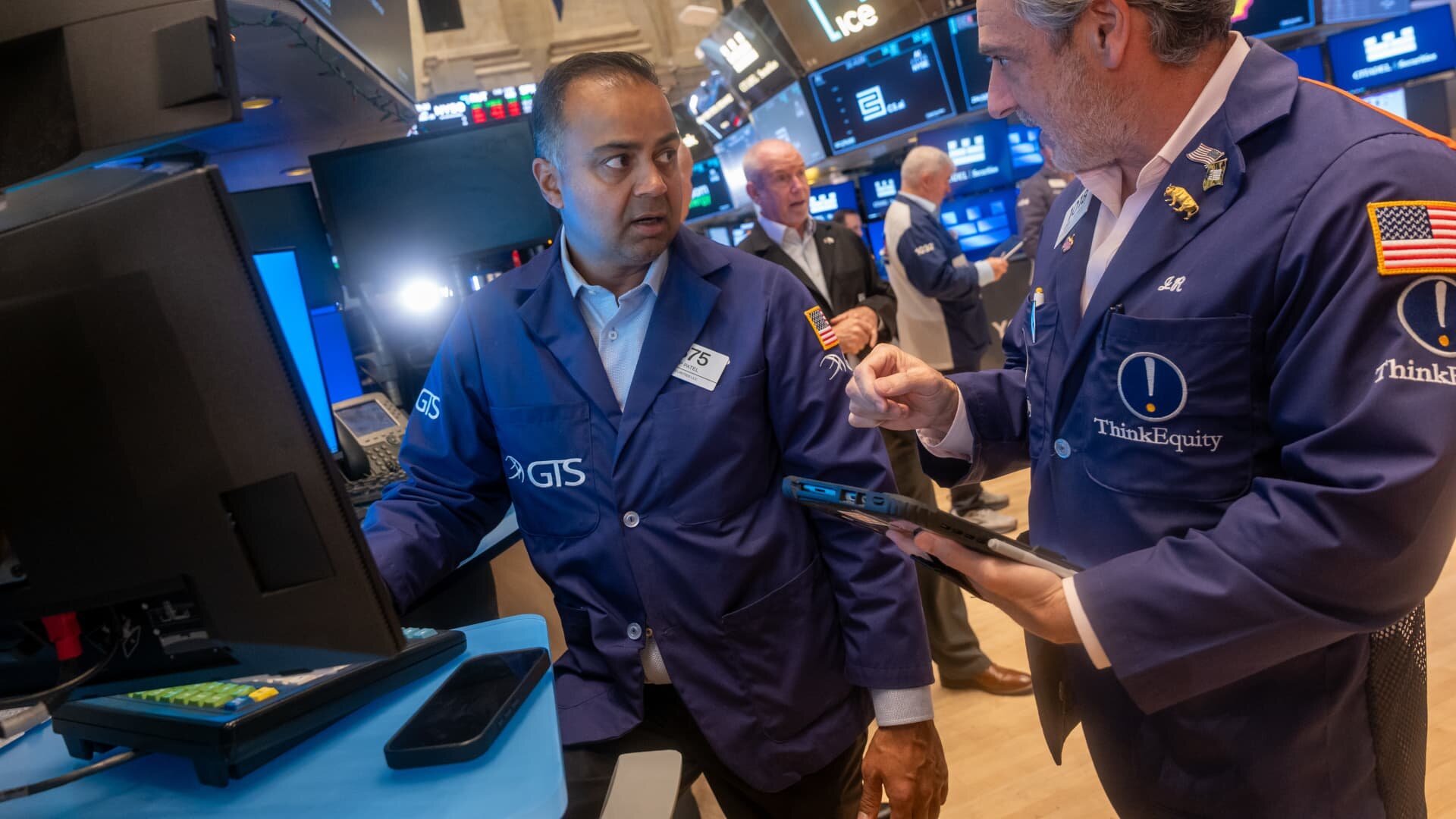 Stock futures move lower after S&P 500 retreats from record: Live updates - CNBC