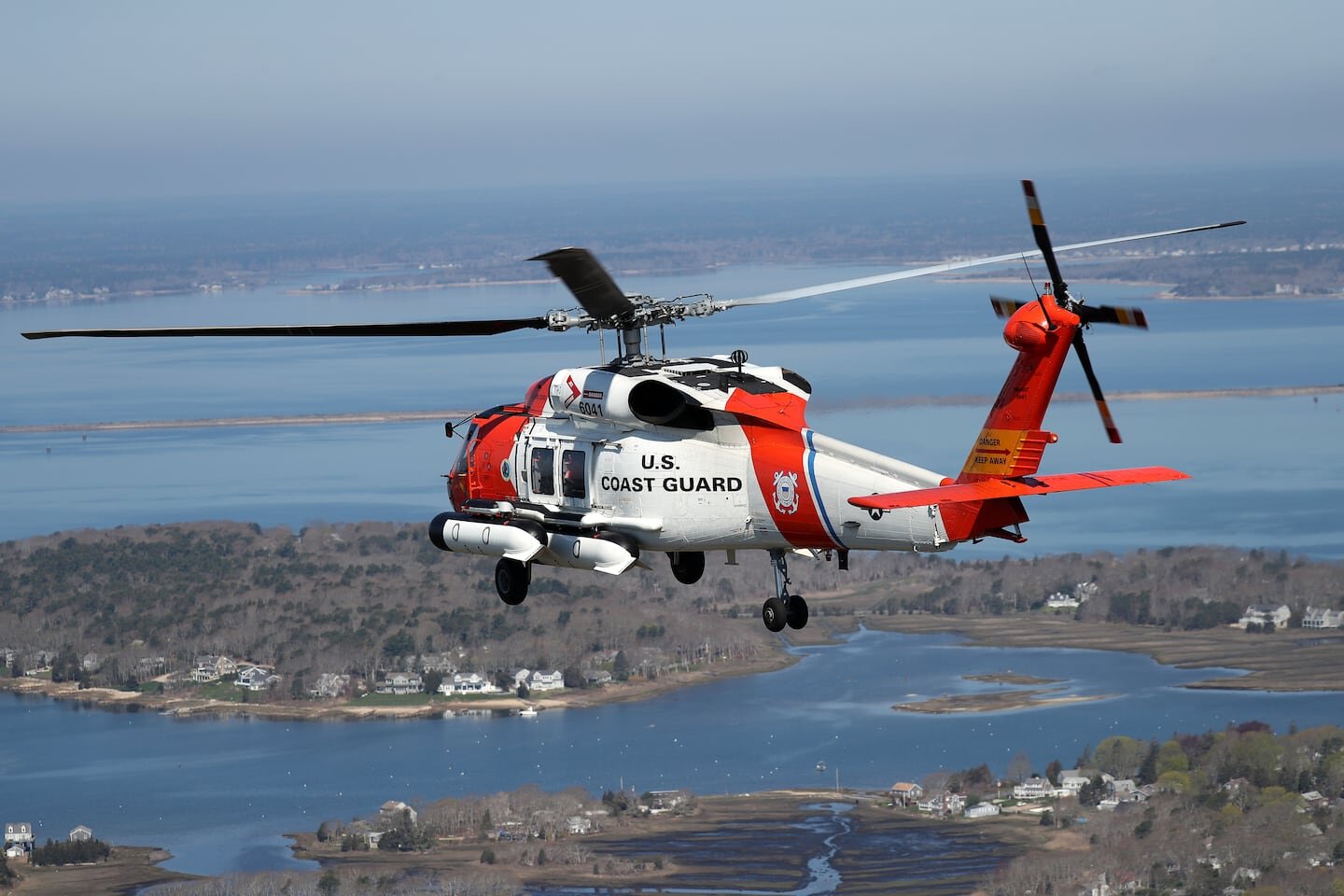 Searchers find debris of Boston-bound medical plane that went missing off Nantucket - The Boston Globe
