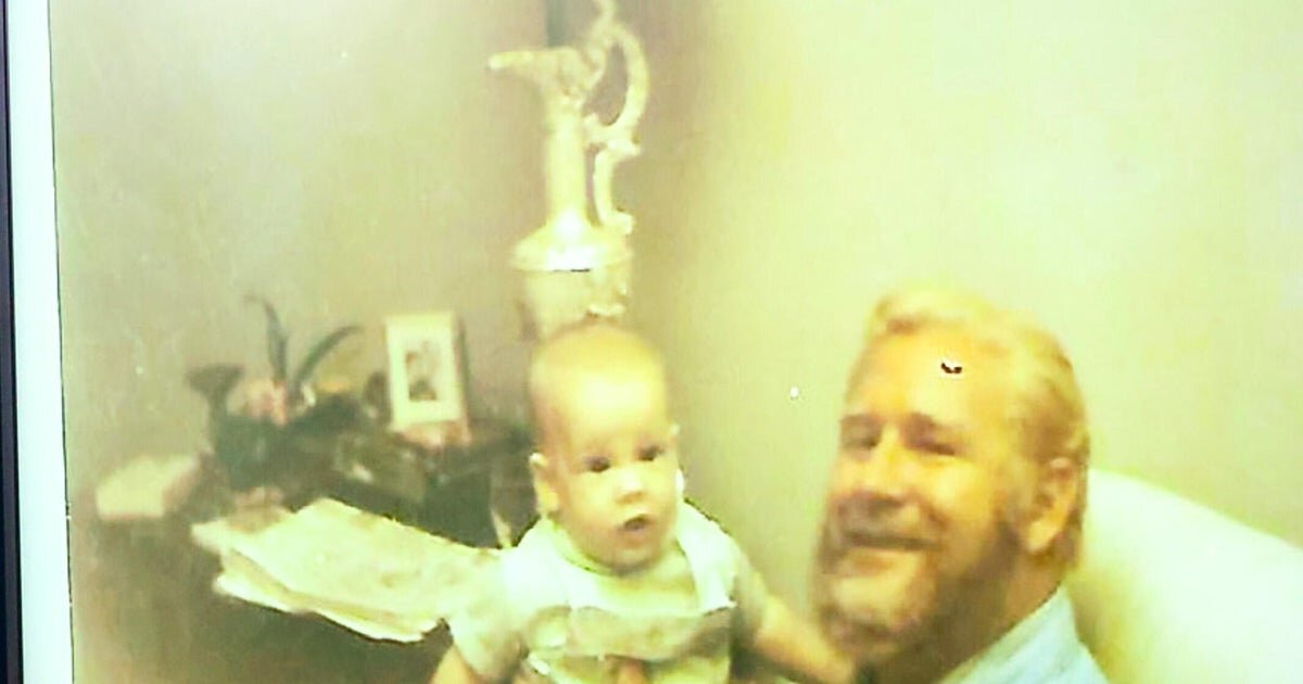 Body found in barrel at Lake Mead identified as murder victim from Arkansas: "Earmarks of a mob hit" - CBS News