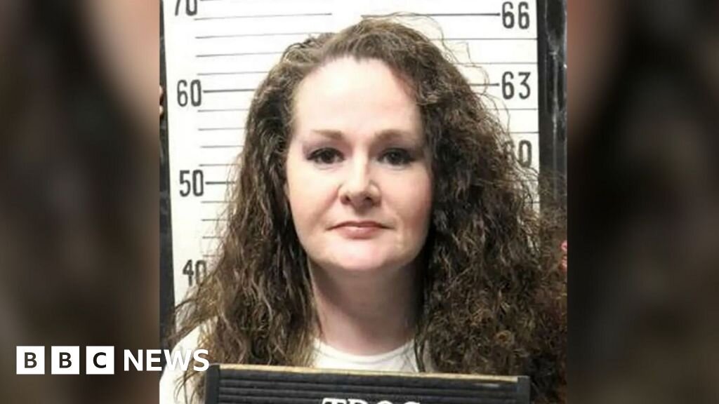 US death row inmate Christa Pike awake and speaking after failed execution, lawyers say - BBC