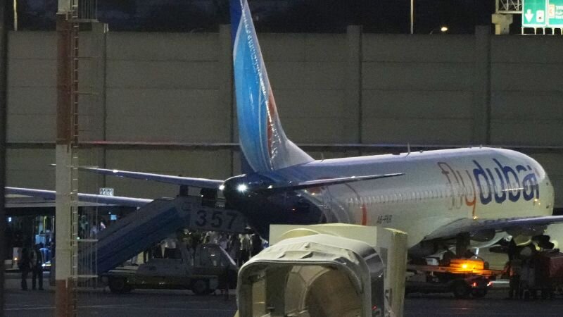 Flydubai latest: Indian pilot who fought off apparent hijack attempt hailed a hero as passengers describe terror onboard - CNN