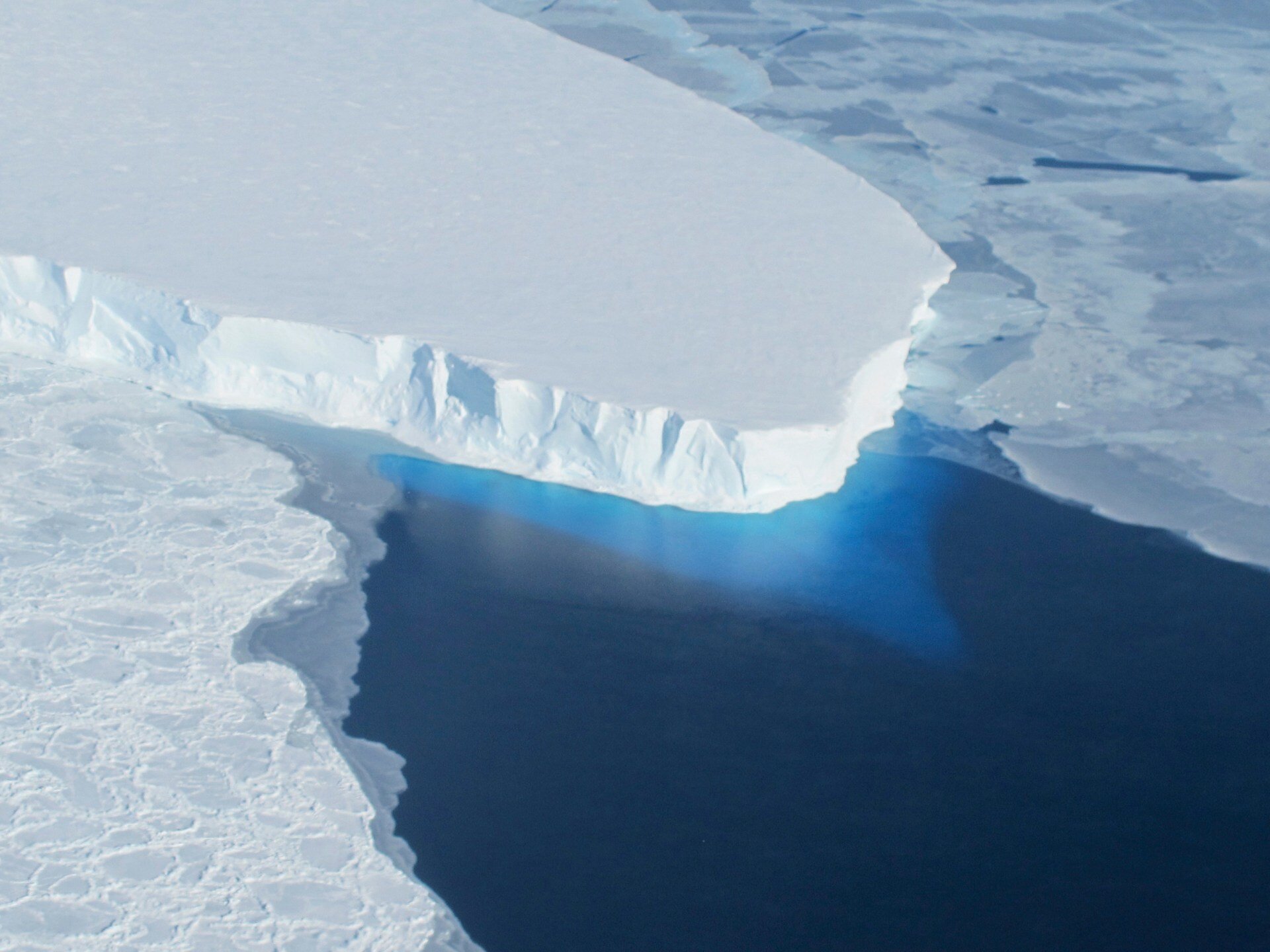 Senegal-sized Antarctic glacier melting faster than thought: Why it matters - Al Jazeera