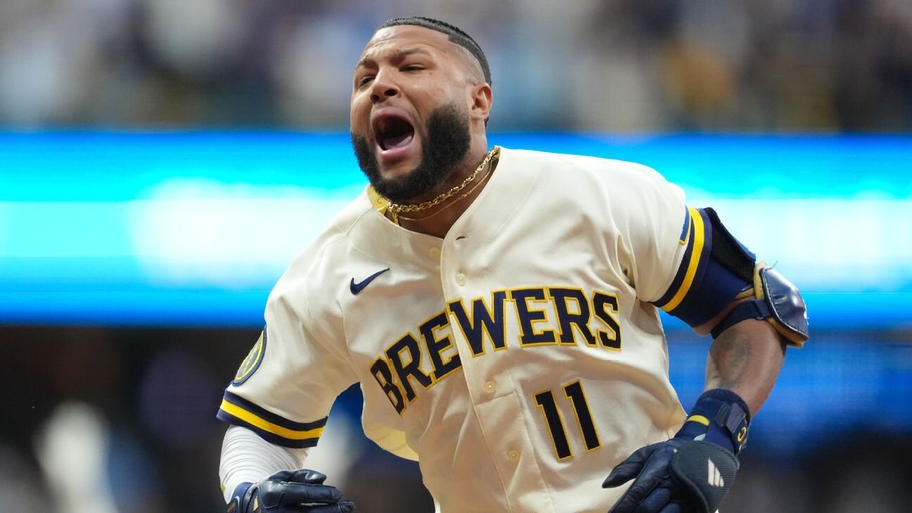 Jackson Chourio walk-off single lifts Brewers to 2-0 NLDS edge - ESPN